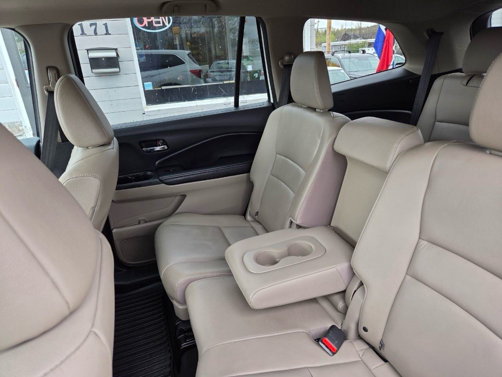 2016 Honda Pilot Image 14