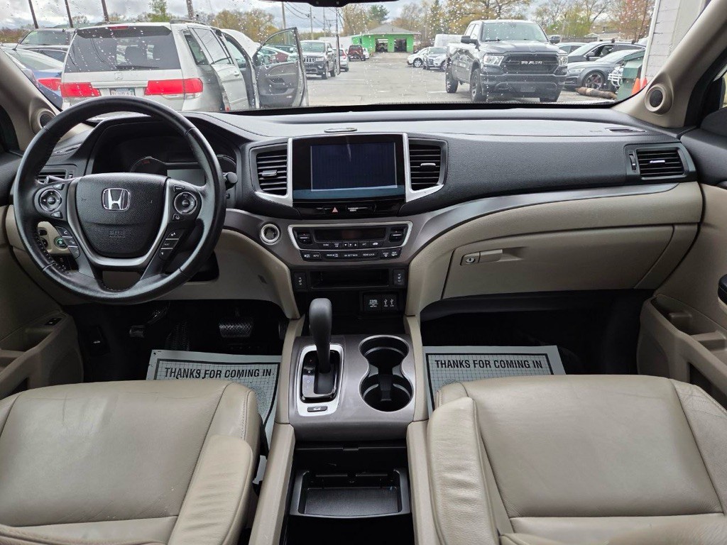 2016 Honda Pilot Image 16