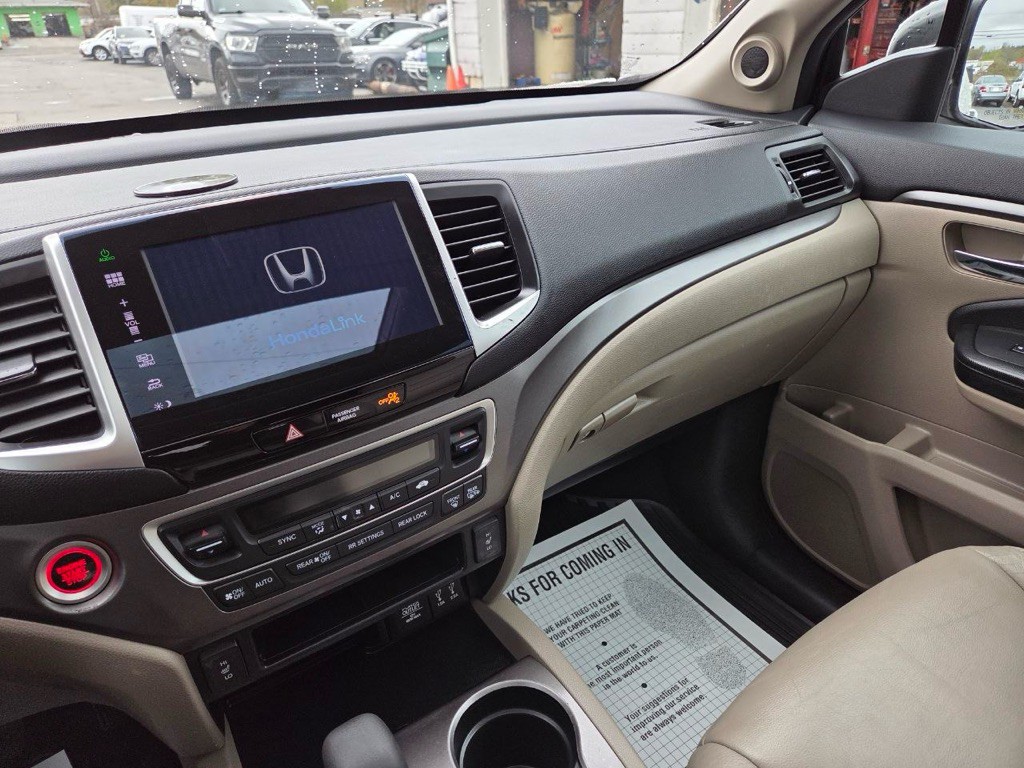 2016 Honda Pilot Image 18