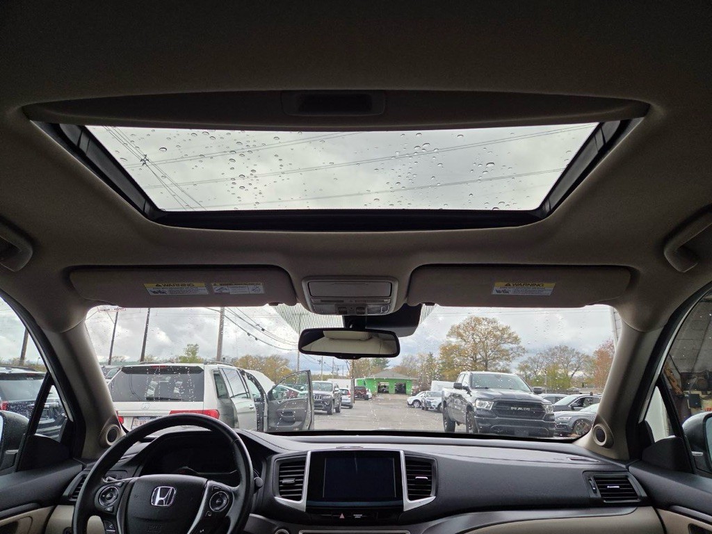 2016 Honda Pilot Image 19