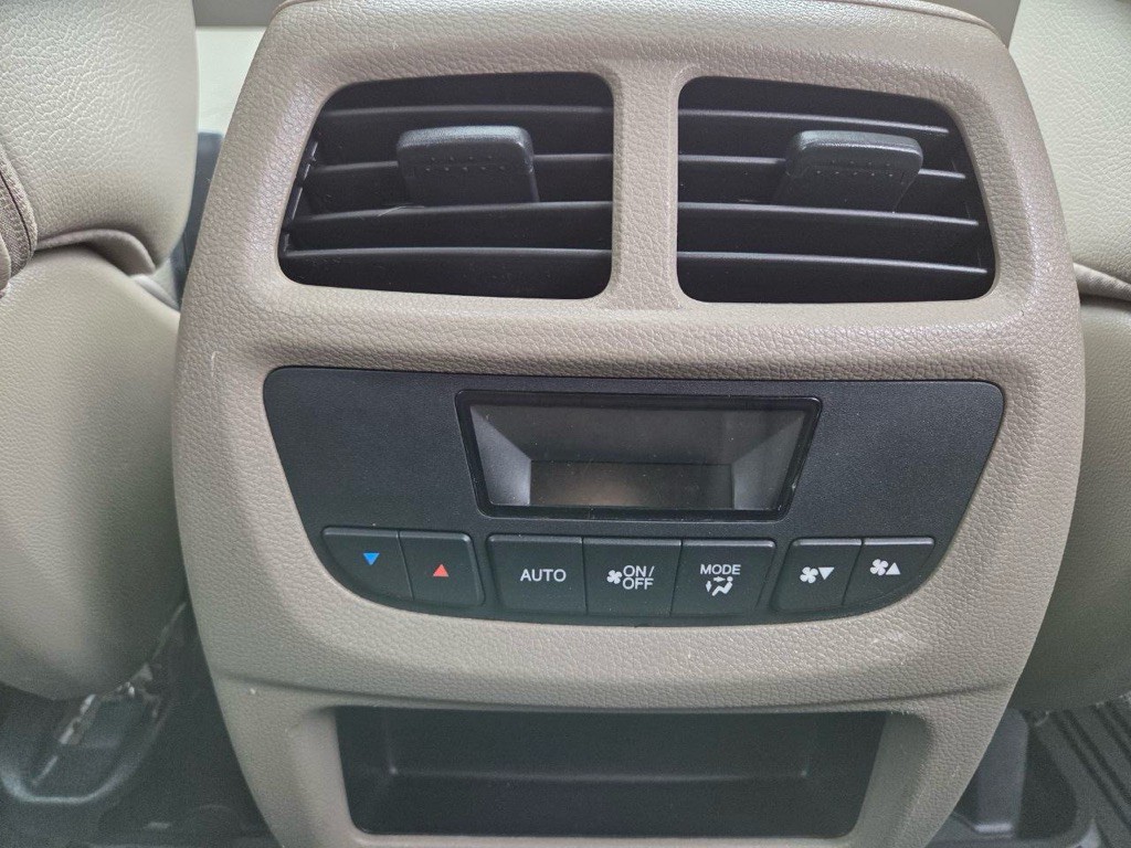 2016 Honda Pilot Image 28