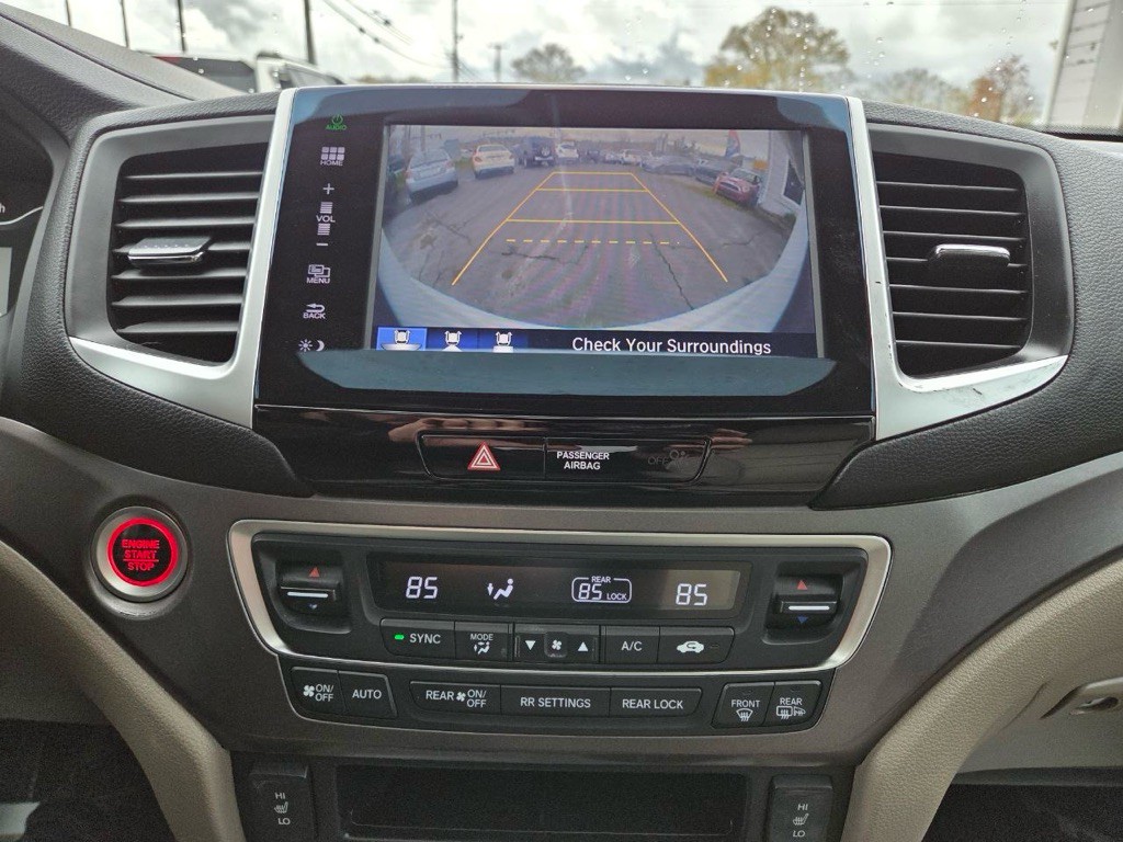 2016 Honda Pilot Image 32