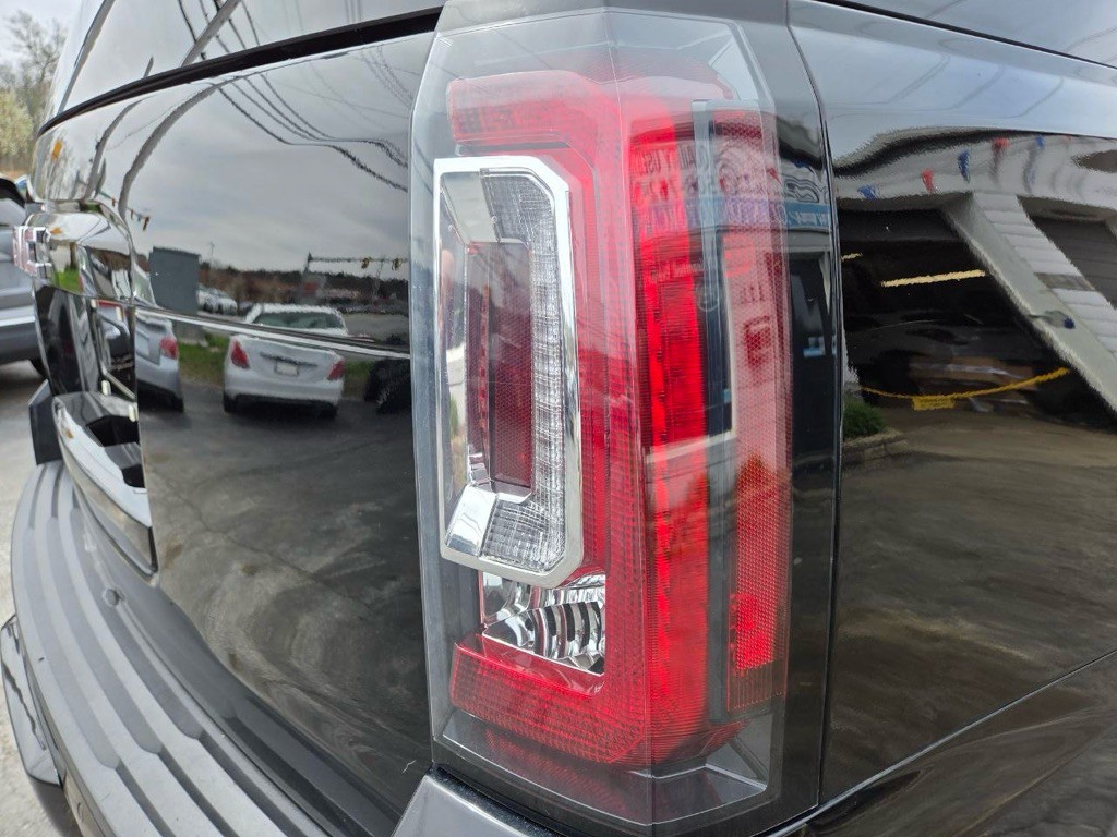 2018 GMC Yukon Image 36