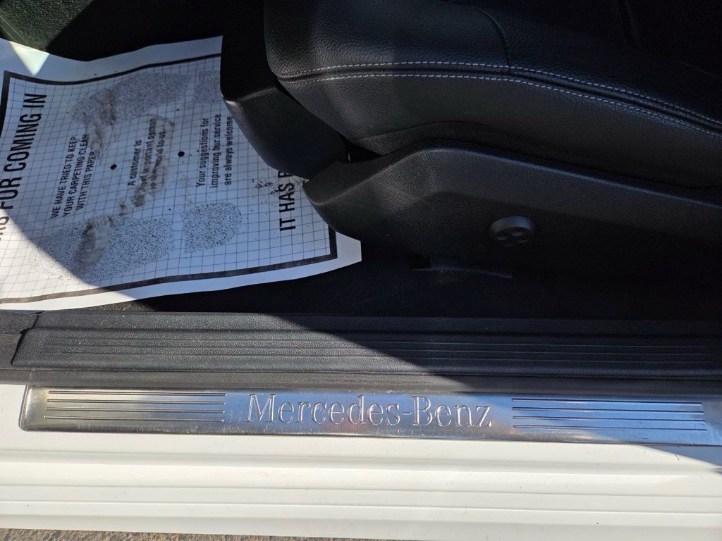 2015 Mercedes-Benz E-Class Image 14