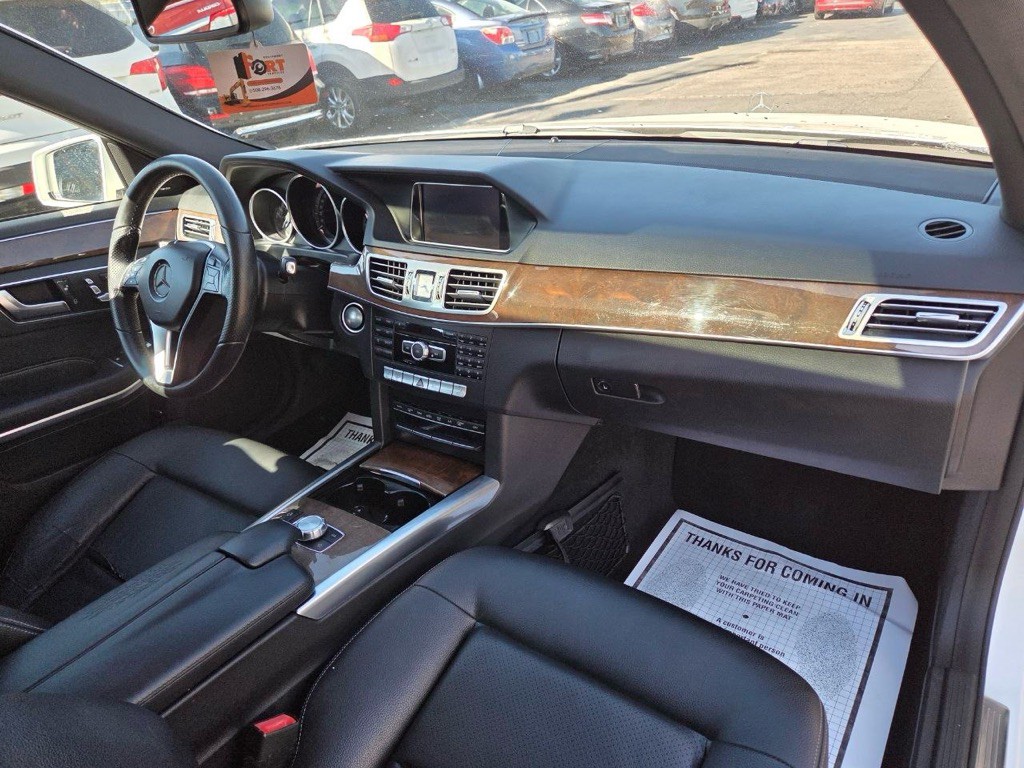 2015 Mercedes-Benz E-Class Image 16