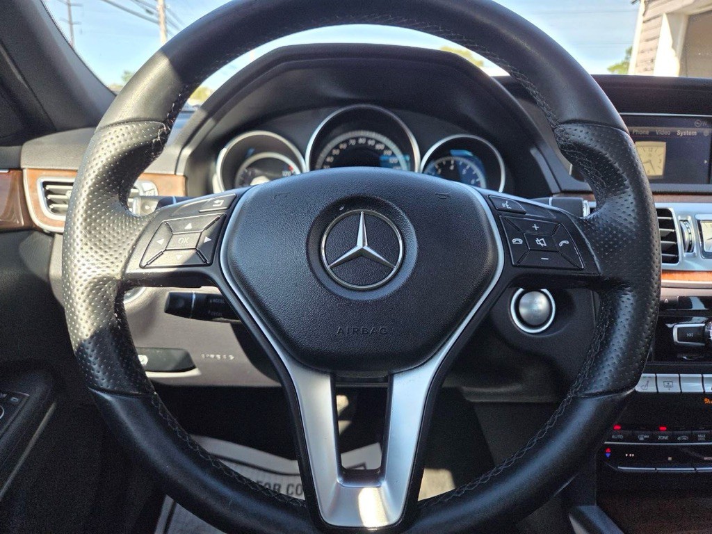 2015 Mercedes-Benz E-Class Image 22