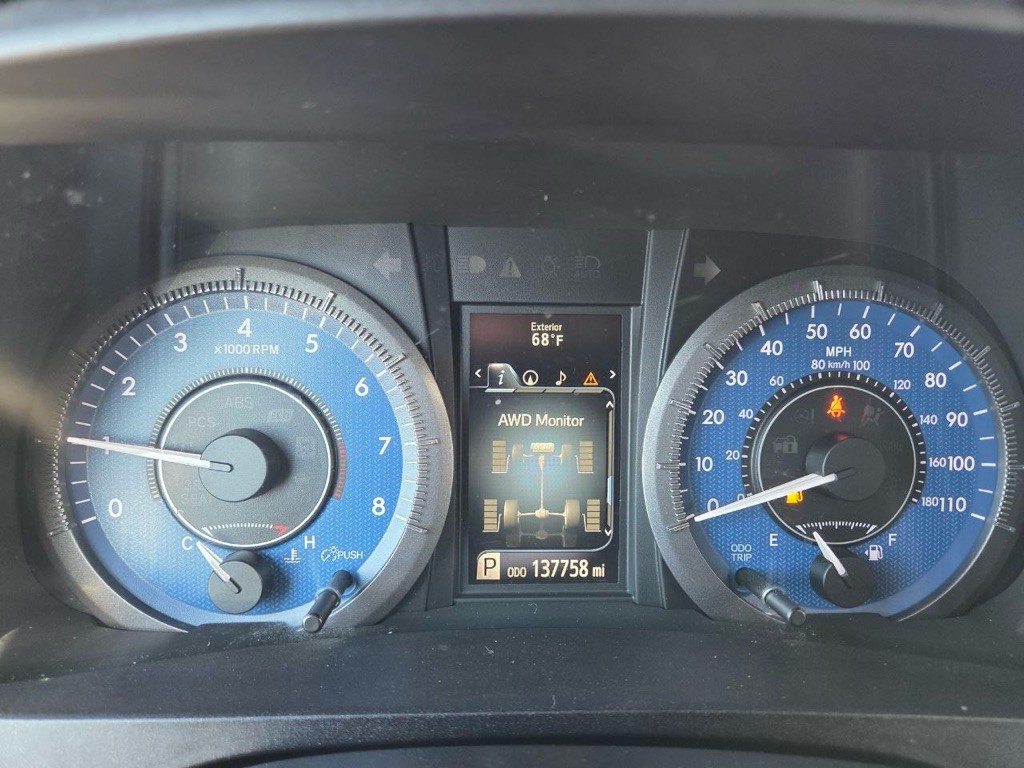 2017 Toyota Sienna Image 21