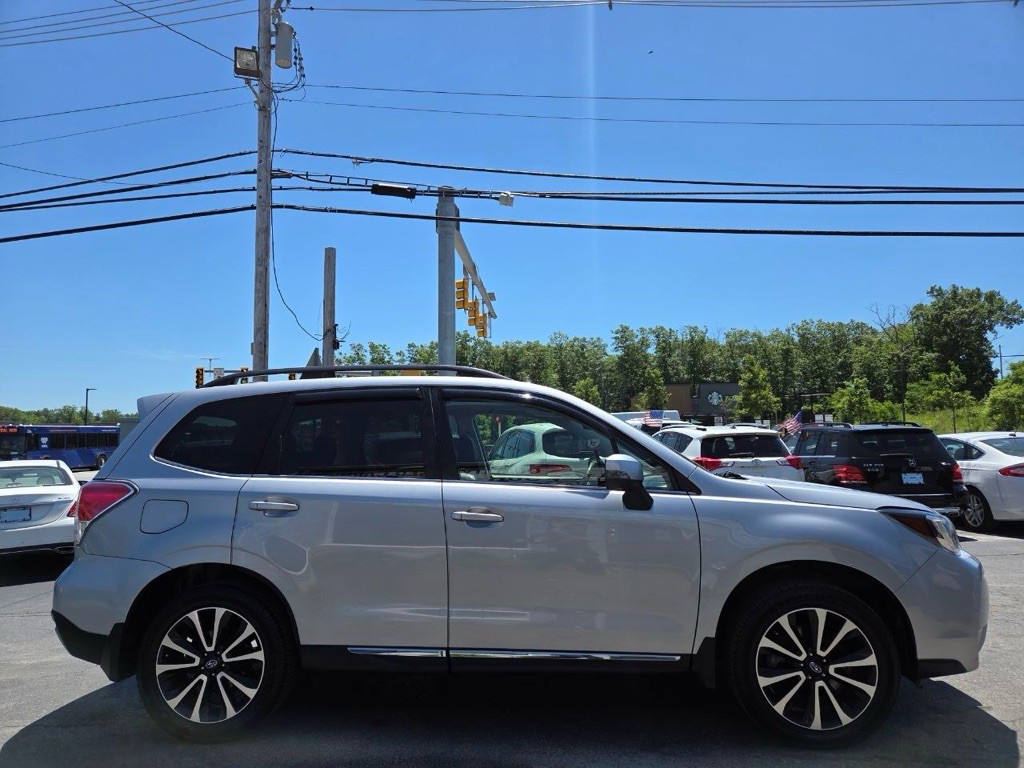 2017 Subaru Forester Image 6