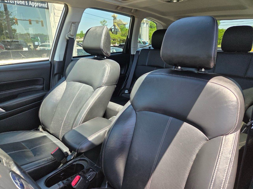 2017 Subaru Forester Image 12