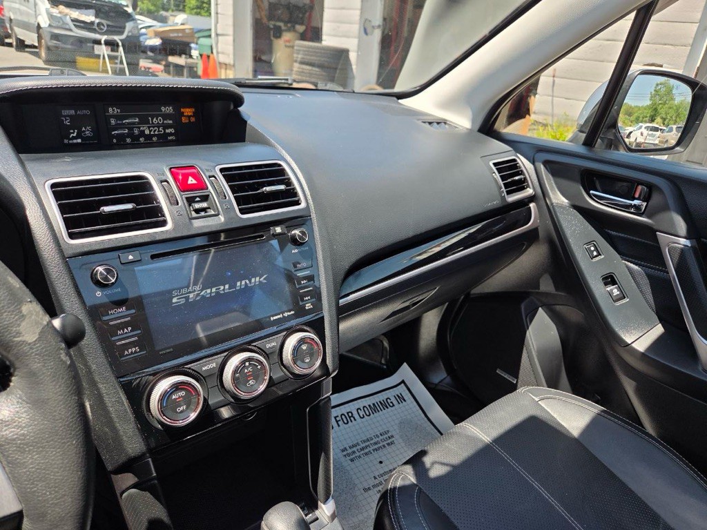 2017 Subaru Forester Image 27