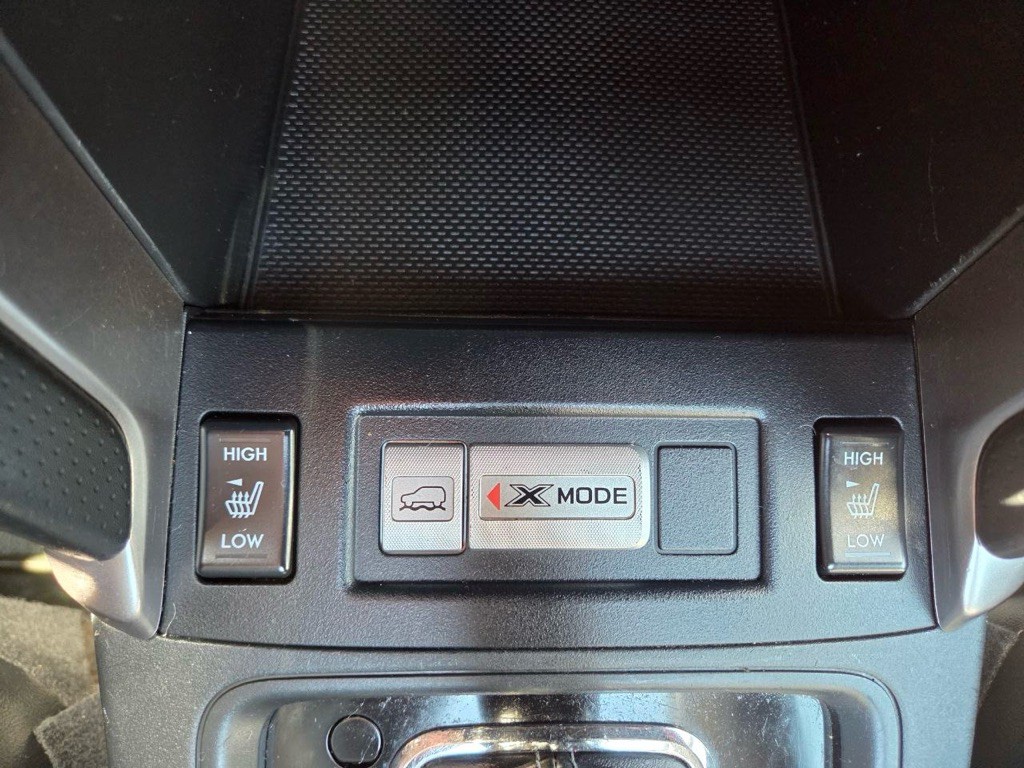 2017 Subaru Forester Image 32