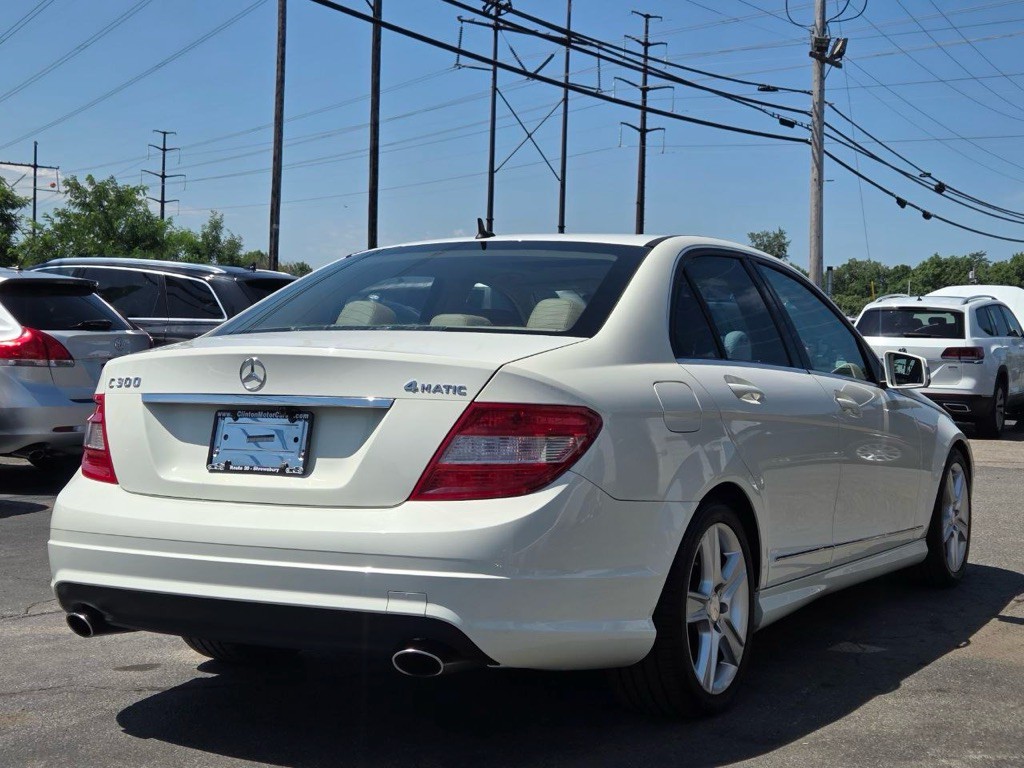 2011 Mercedes-Benz C-Class Image 5