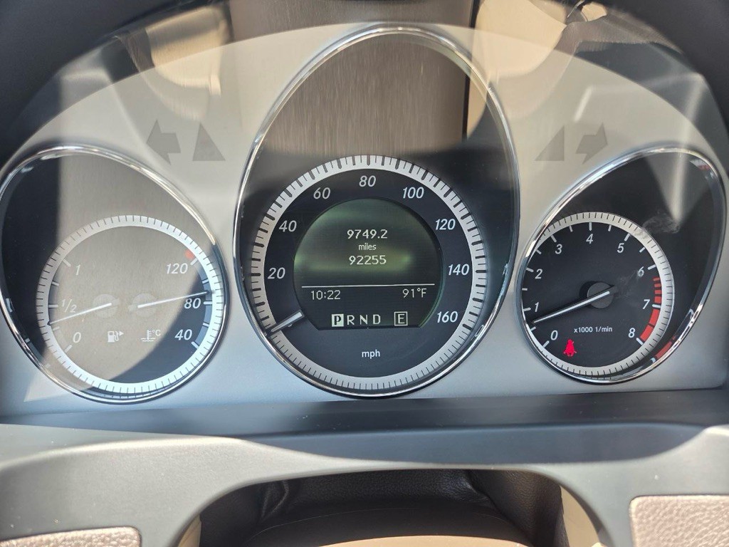 2011 Mercedes-Benz C-Class Image 16