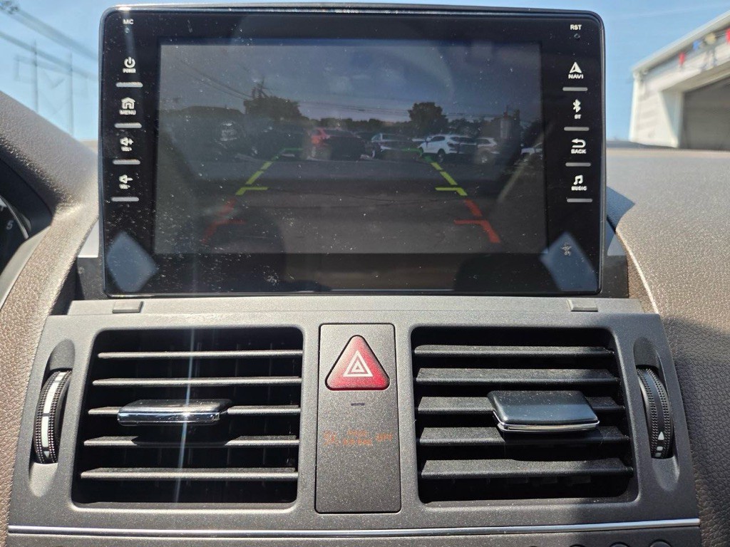 2011 Mercedes-Benz C-Class Image 17