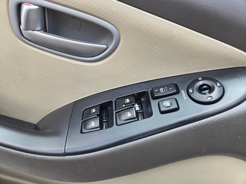 2008 Hyundai Elantra Image 24