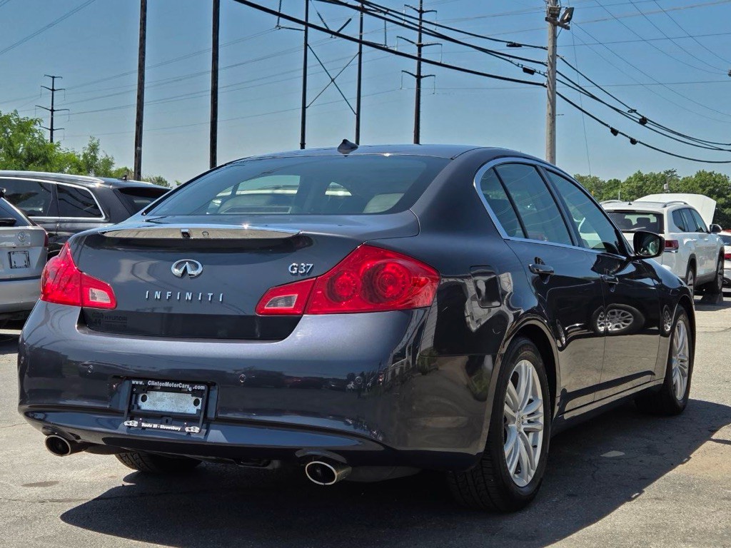 2013 INFINITI G37 Image 5