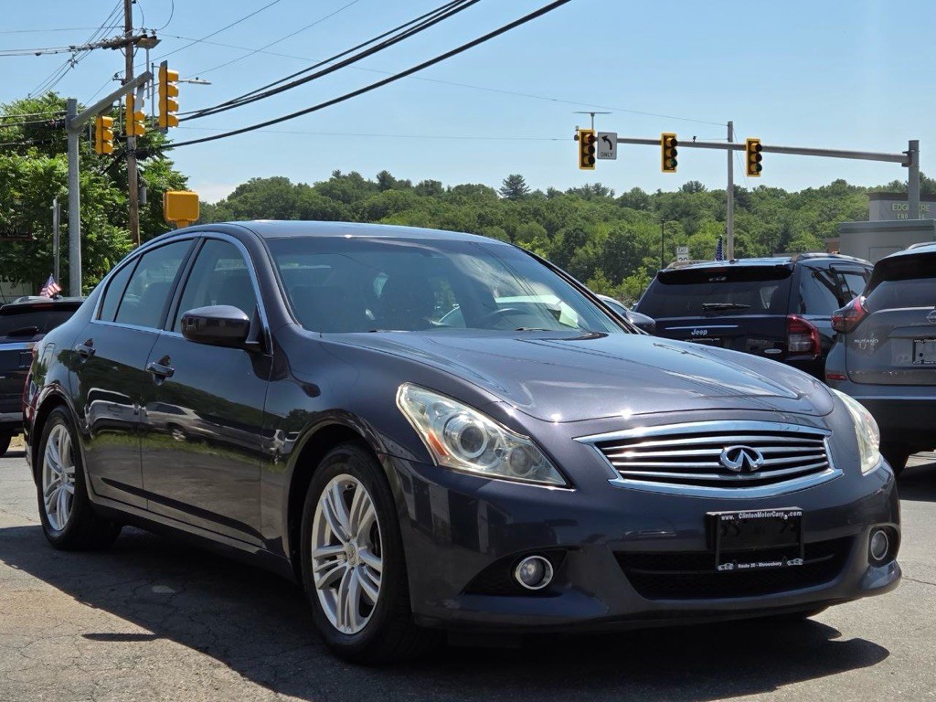 2013 INFINITI G37 Image 7