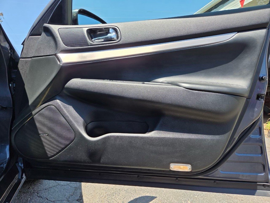 2013 INFINITI G37 Image 17