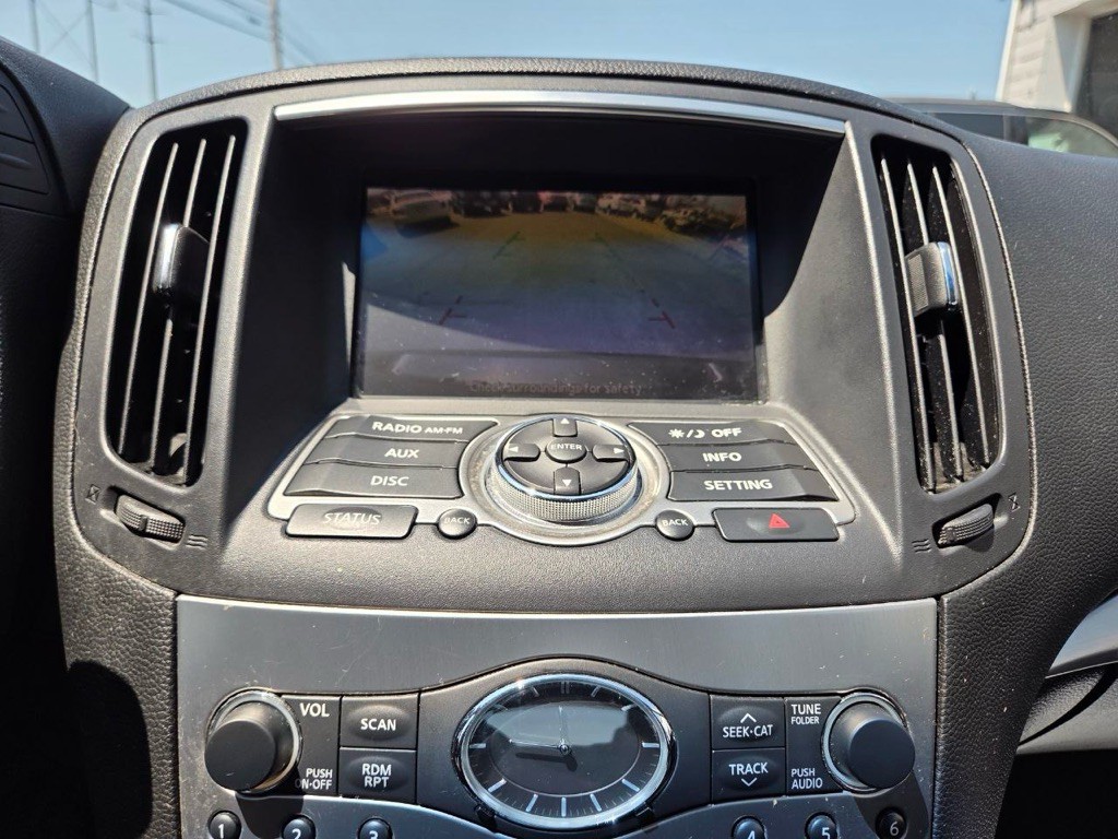 2013 INFINITI G37 Image 19
