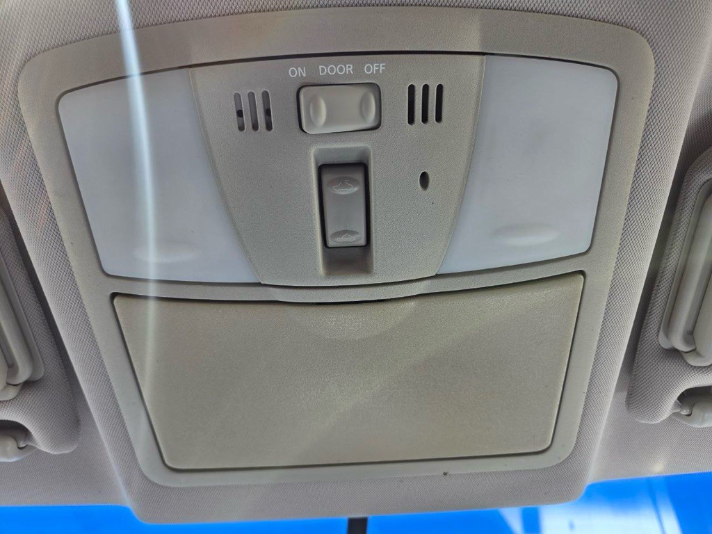2013 INFINITI G37 Image 20