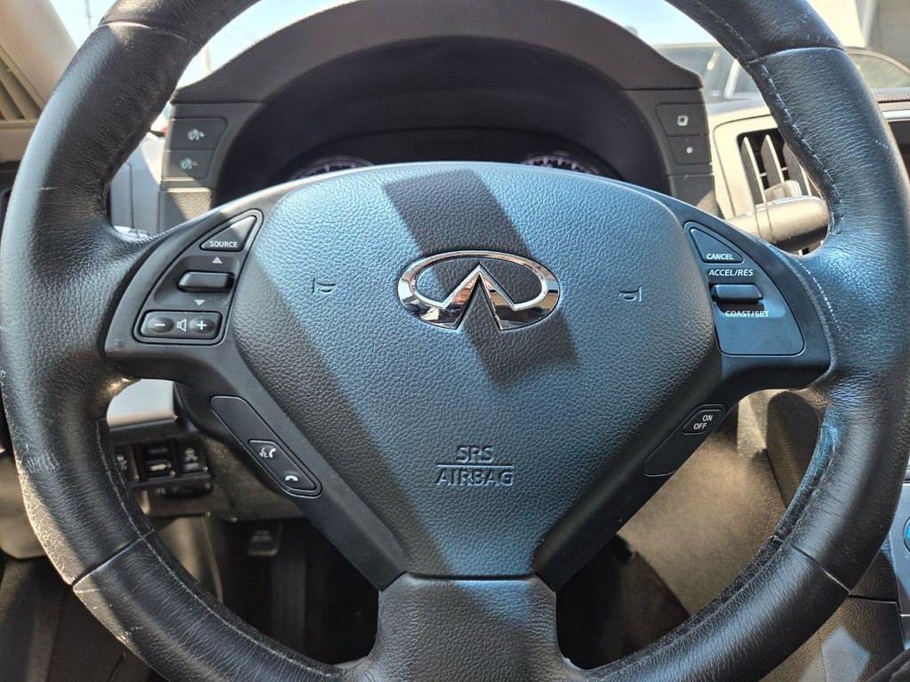 2013 INFINITI G37 Image 21