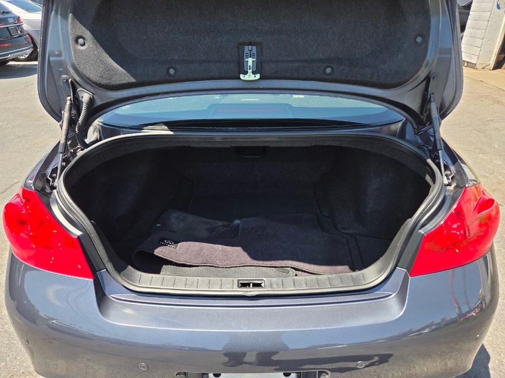2013 INFINITI G37 Image 26