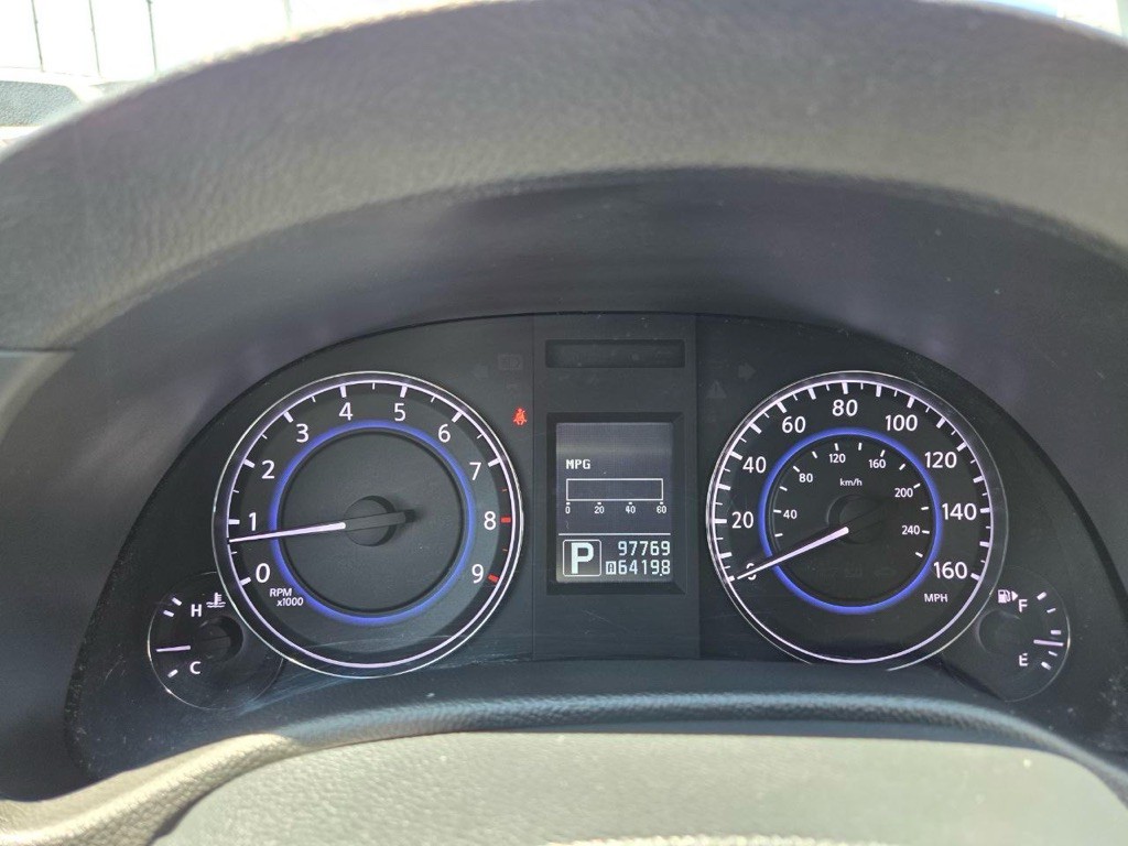 2013 INFINITI G37 Image 27