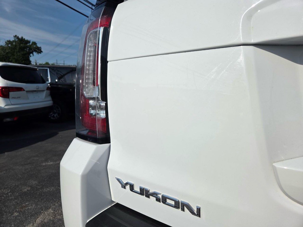 2020 GMC Yukon Image 32