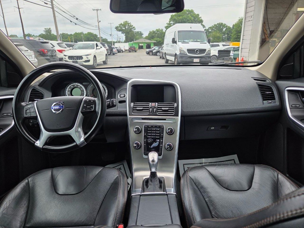 2013 Volvo XC60 Image 14