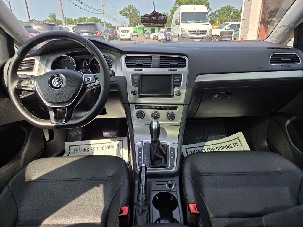 2016 Volkswagen Golf Image 15