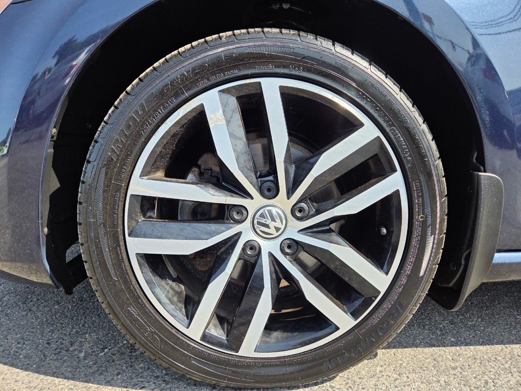 2016 Volkswagen Golf Image 33