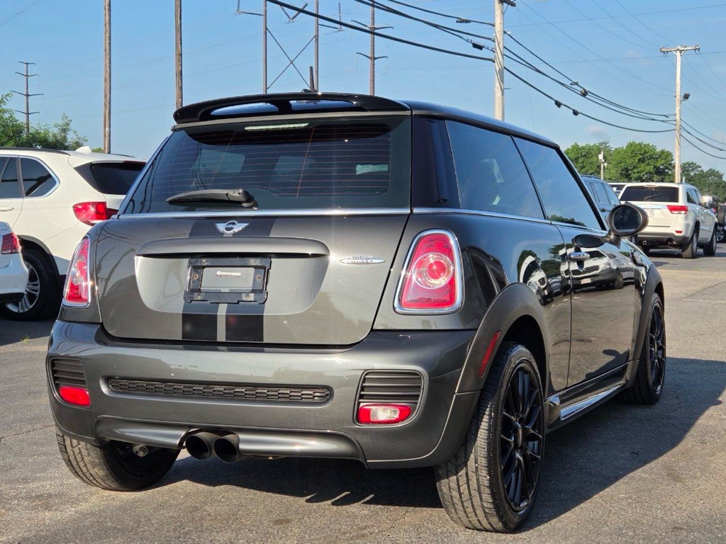 2013 MINI Cooper Image 5
