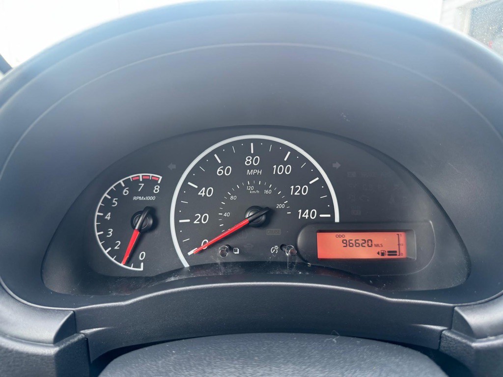 2017 Nissan Versa Image 22