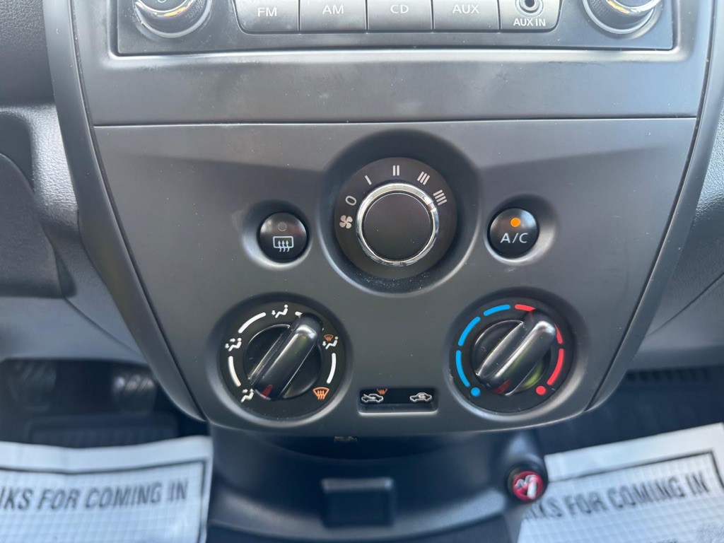 2017 Nissan Versa Image 28