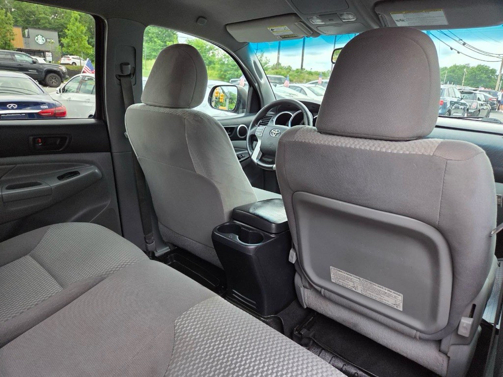 2013 Toyota Tacoma Image 14