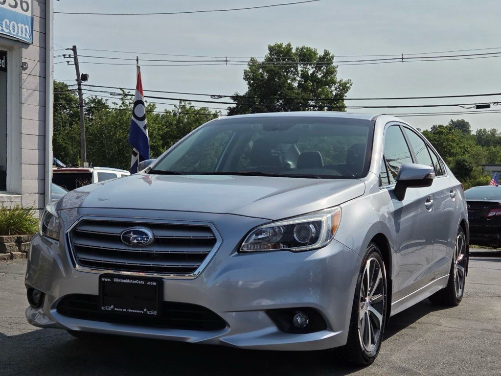 2015 Subaru Legacy Image 1