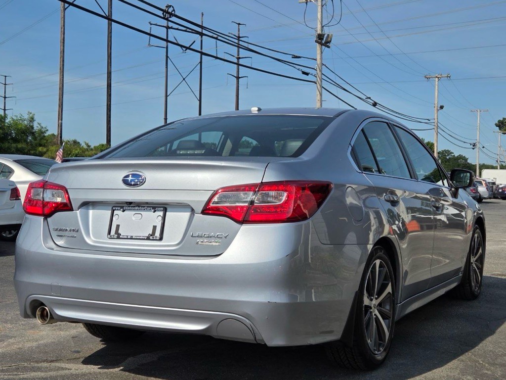 2015 Subaru Legacy Image 5