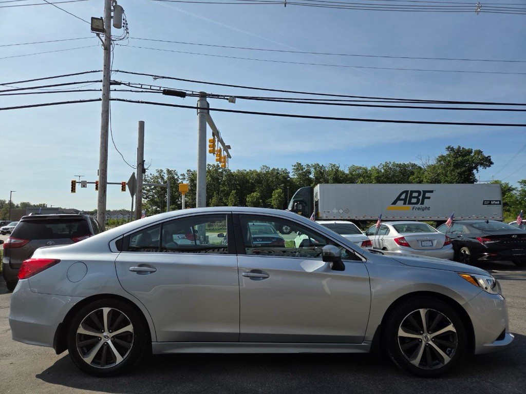 2015 Subaru Legacy Image 6