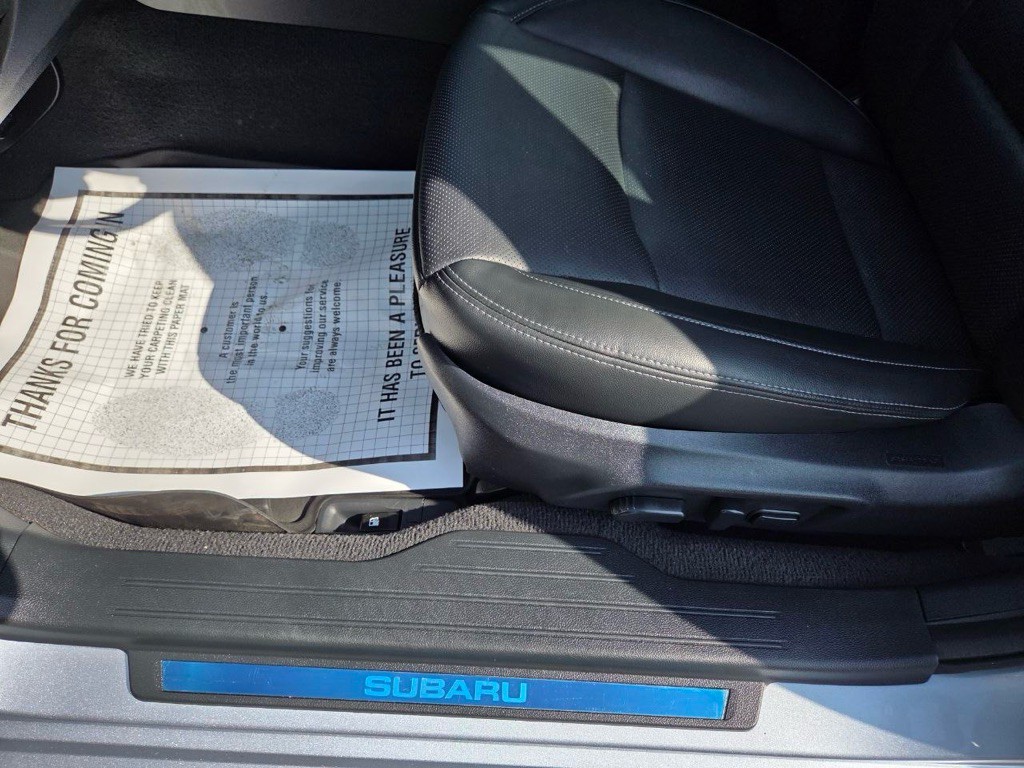 2015 Subaru Legacy Image 13