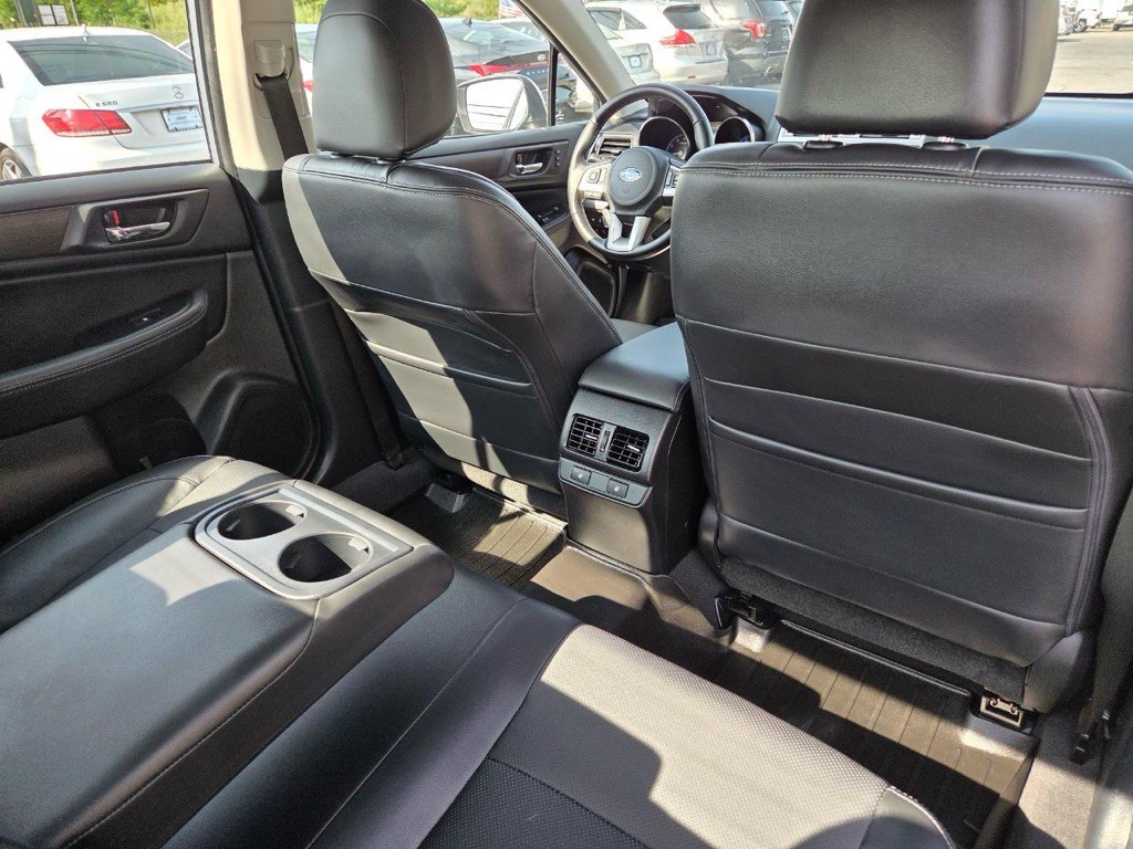 2015 Subaru Legacy Image 15