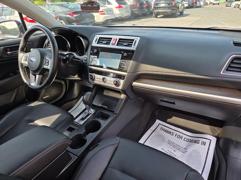 2015 Subaru Legacy Image 16