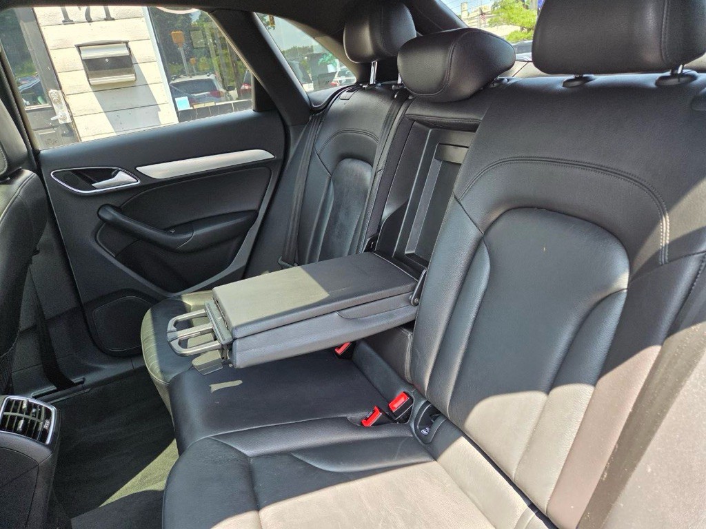2018 Audi Q3 Image 13