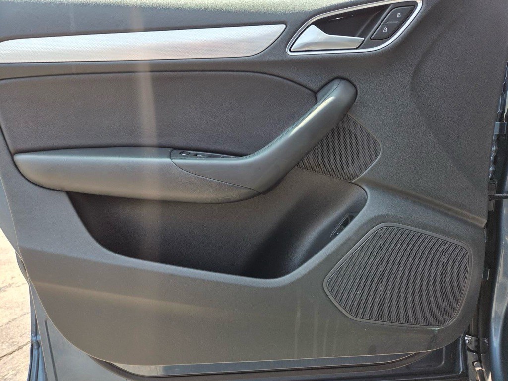 2018 Audi Q3 Image 28