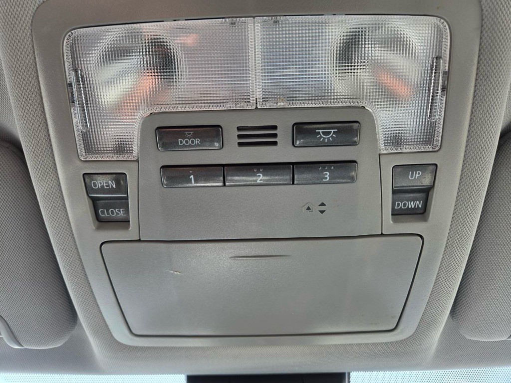 2019 Toyota Highlander Image 17
