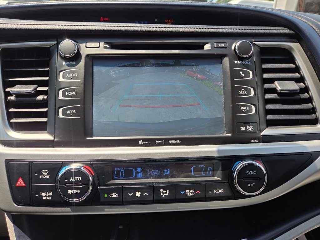 2019 Toyota Highlander Image 19