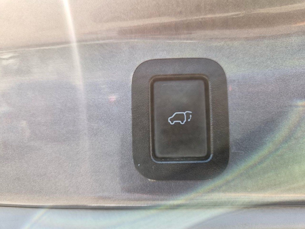 2019 Toyota Highlander Image 25