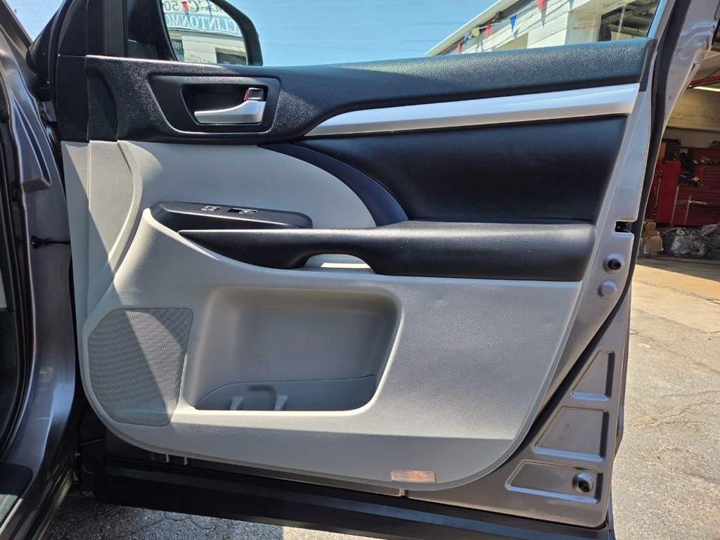 2019 Toyota Highlander Image 26