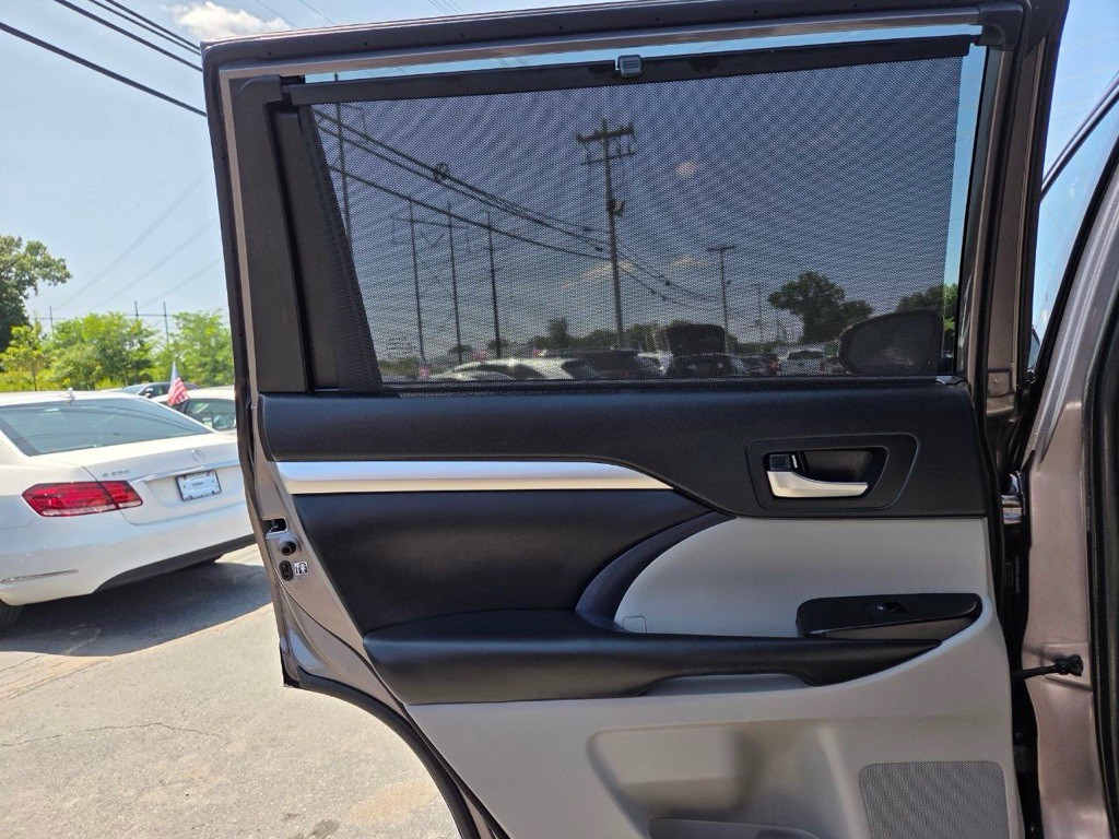 2019 Toyota Highlander Image 31