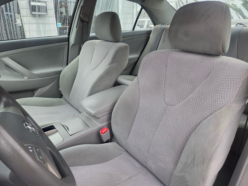 2011 Toyota Camry Image 11