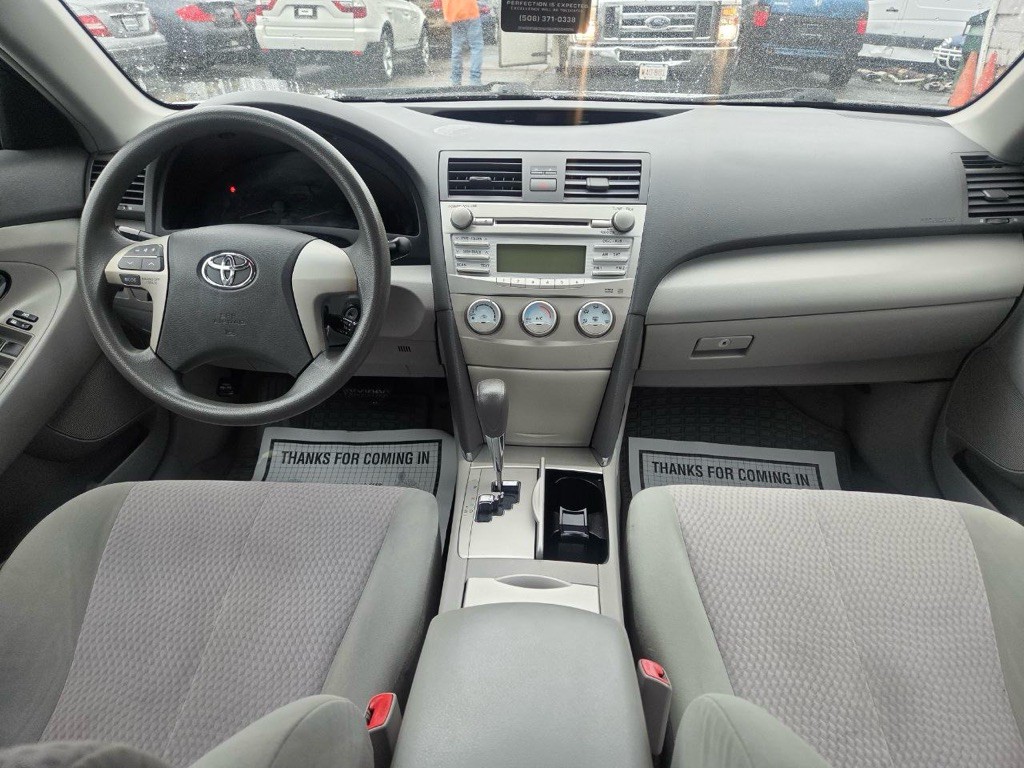 2011 Toyota Camry Image 16